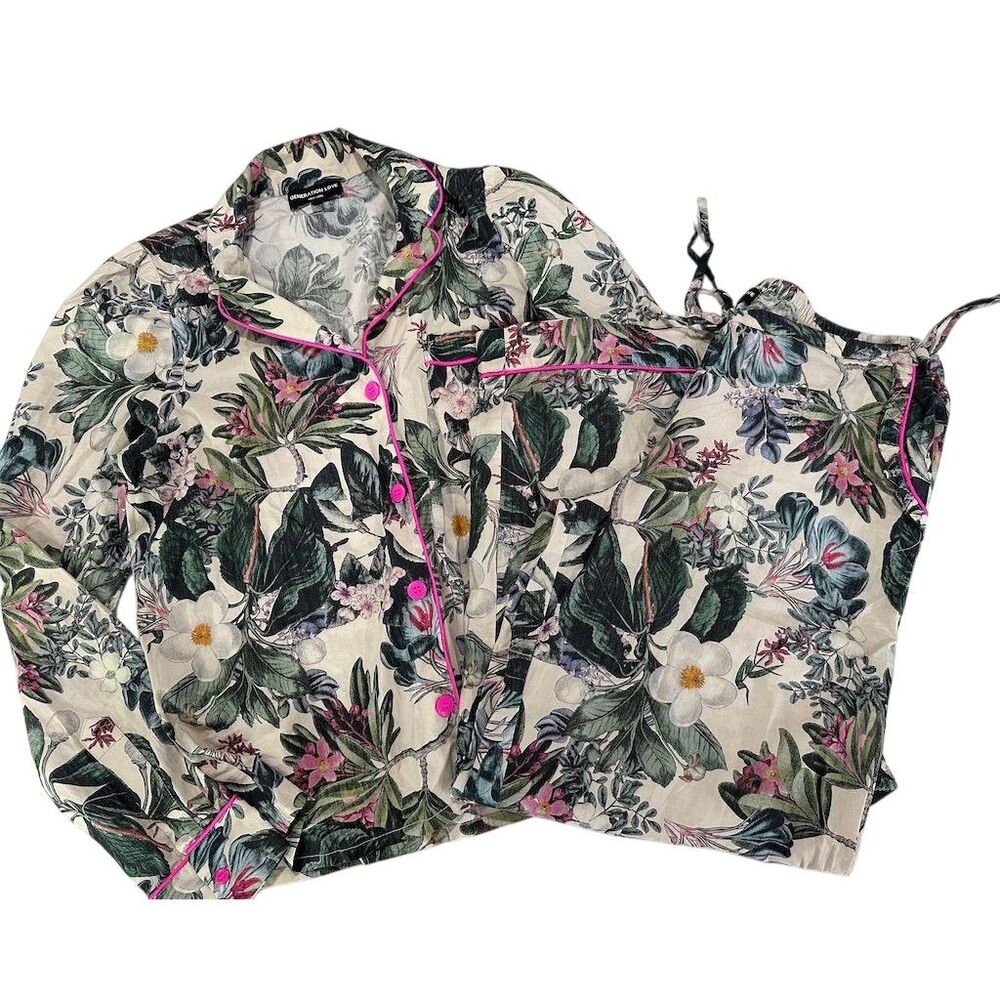 Generation Love Women'sā XS Floral Pajama Set Multicolor